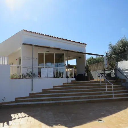 Penthouse - «condominio Costa Cabanas» Com Piscina Em Apartment